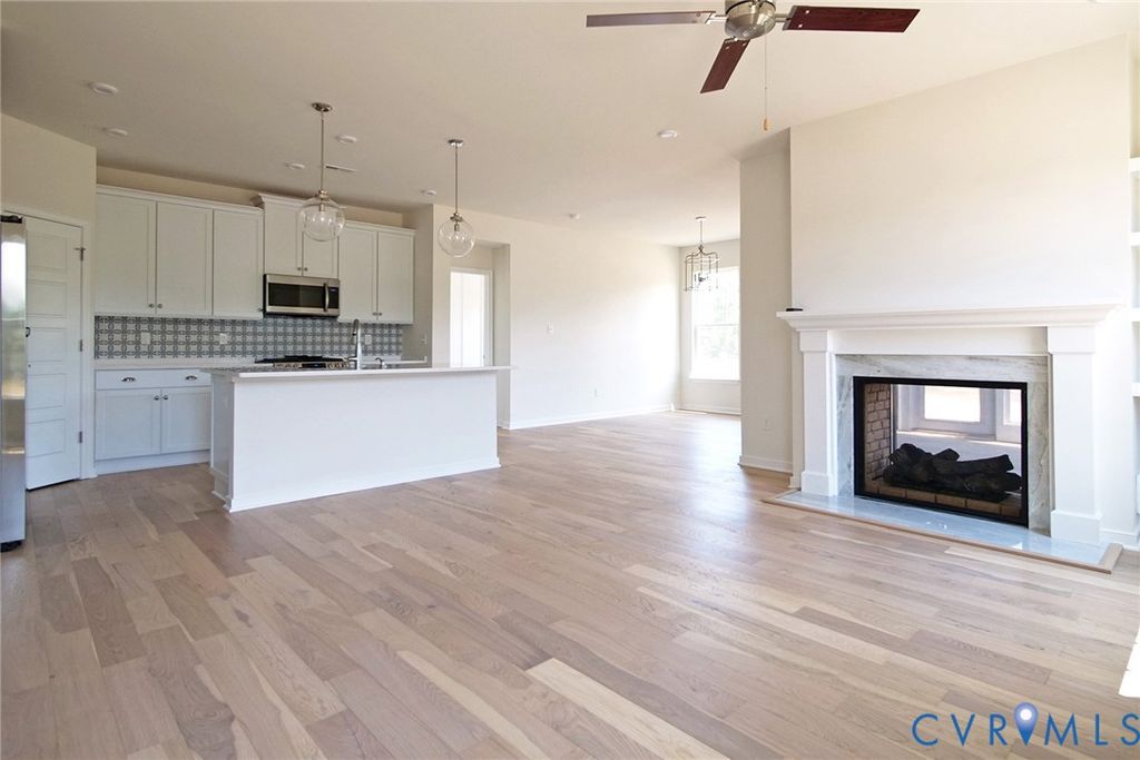 02 Canoe Pointe Loop, Chesterfield, VA 23120