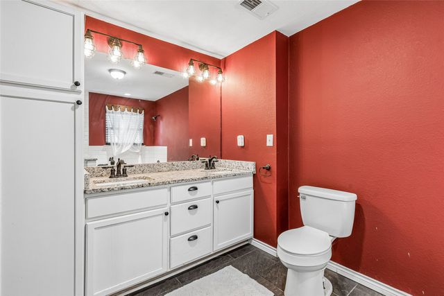 416 S Harrison Street, Pilot Point, TX 76258