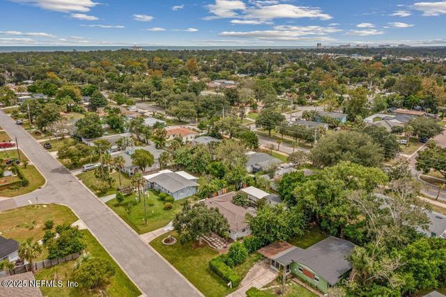 885 BONITA Road, Atlantic Beach, FL 32233