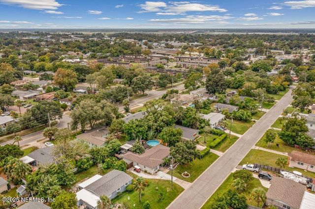 885 BONITA Road, Atlantic Beach, FL 32233