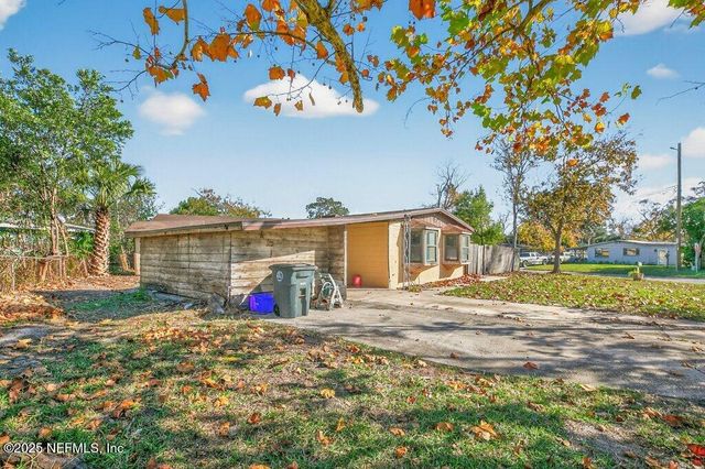 885 BONITA Road, Atlantic Beach, FL 32233