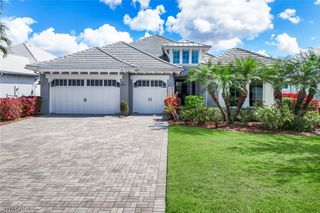 5052 Martinique DR, Naples, FL 34113
