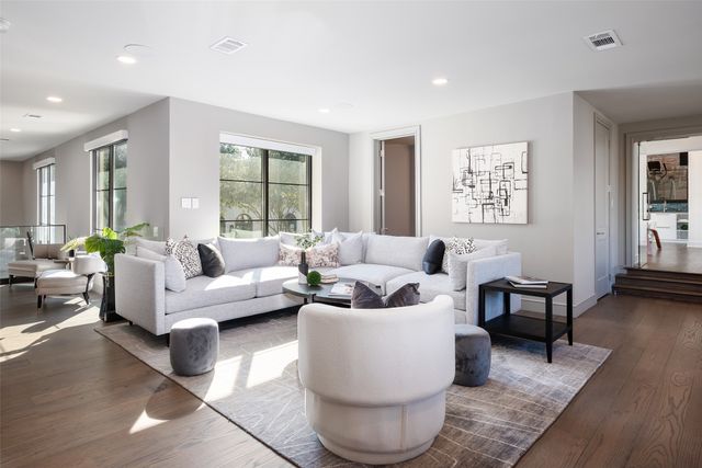 4700 Dorset Road, Dallas, TX 75229