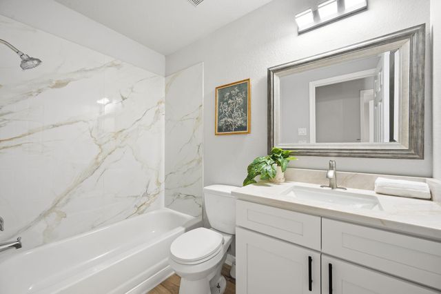 2511 Claudia DR, Leander, TX 78641