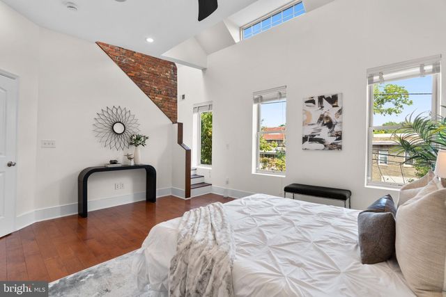 1308 SHEPHERD ST NW, Washington, DC 20011