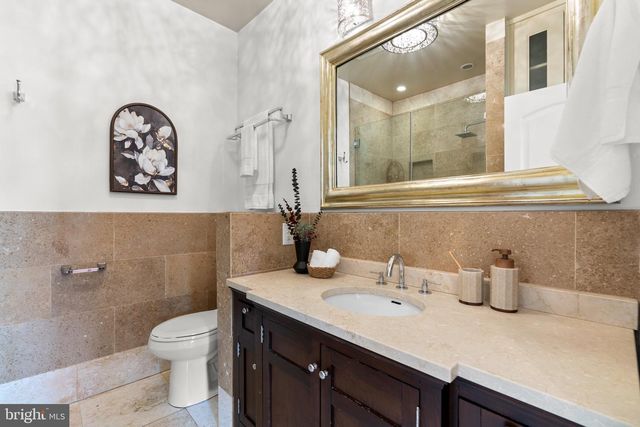 1308 SHEPHERD ST NW, Washington, DC 20011