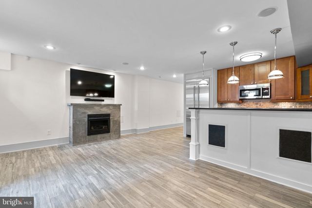 1308 SHEPHERD ST NW, Washington, DC 20011