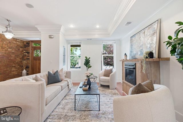 1308 SHEPHERD ST NW, Washington, DC 20011