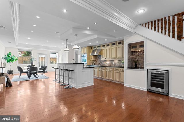 1308 SHEPHERD ST NW, Washington, DC 20011