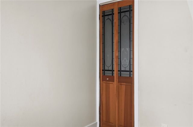 327 Maple Dr, Neshannock Twp, PA 16105