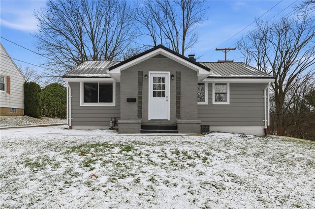 327 Maple Dr, Neshannock Twp, PA 16105