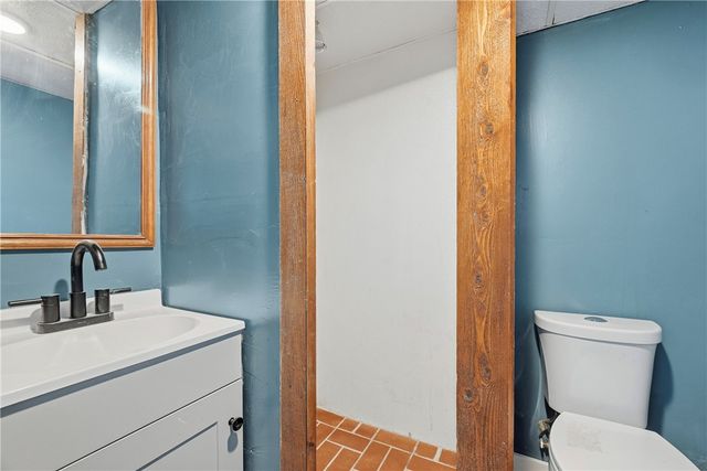 327 Maple Dr, Neshannock Twp, PA 16105