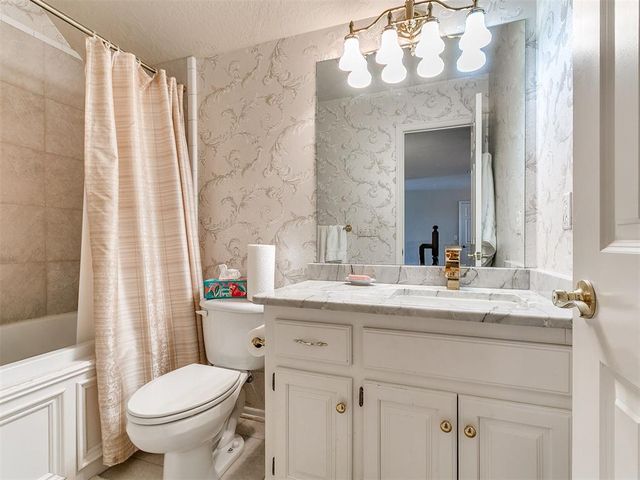 3100 Pine Hill Road, Norman, OK 73072