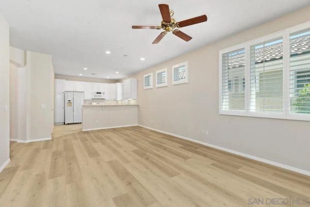 977 Blackhawk Dr, Beaumont, CA 92223