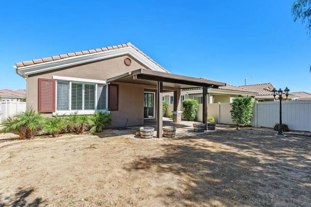 977 Blackhawk Dr, Beaumont, CA 92223