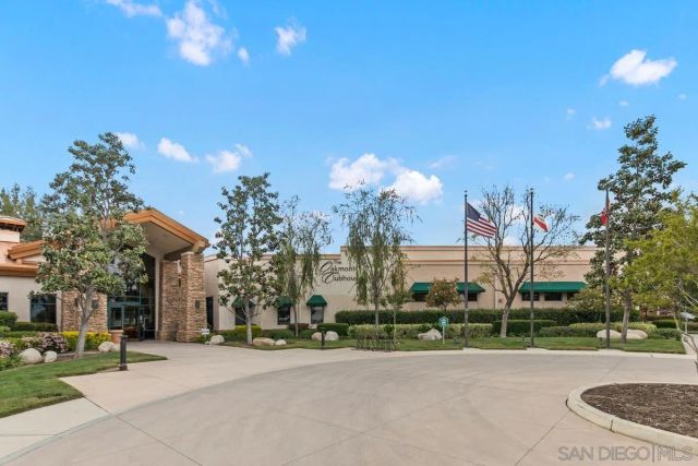 977 Blackhawk Dr, Beaumont, CA 92223