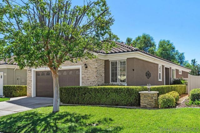 977 Blackhawk Dr, Beaumont, CA 92223