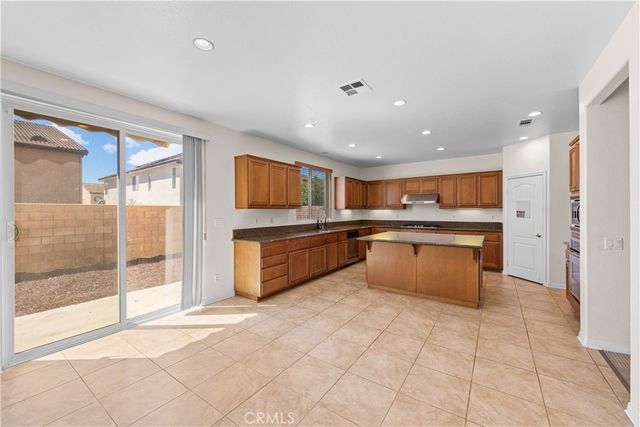 13763 Deerpath Circle, Eastvale, CA 92880