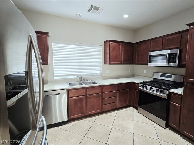 1035 Appaloosa Hills Avenue, North Las Vegas, NV 89081