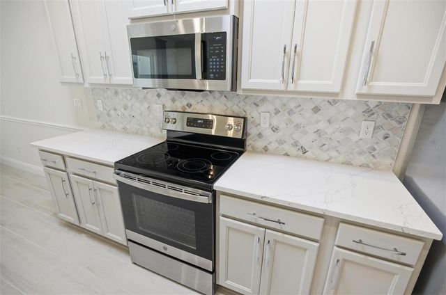 209 HAWTHORN AVENUE, Palm Coast, FL 32164