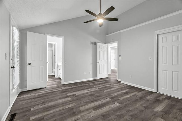 1504 NE Auburn Drive, Lee's Summit, MO 64086