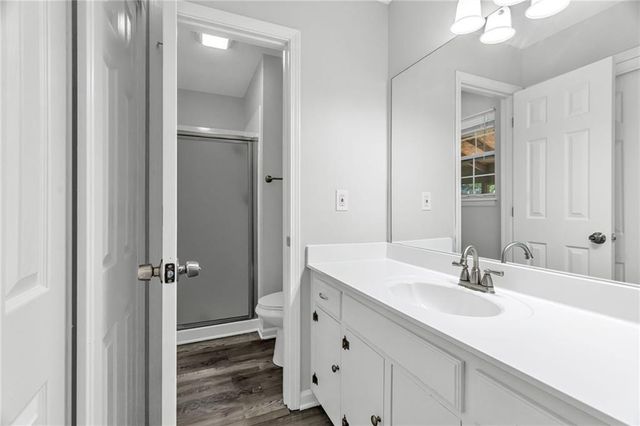 1504 NE Auburn Drive, Lee's Summit, MO 64086