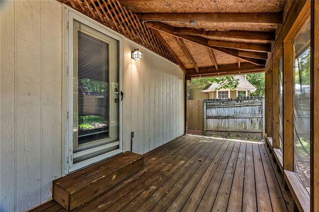 1504 NE Auburn Drive, Lee's Summit, MO 64086