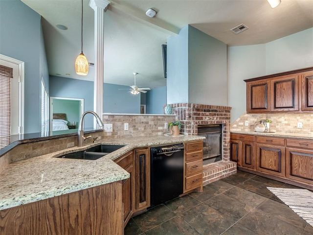 6800 NW 136th Place, Oklahoma City, OK 73142