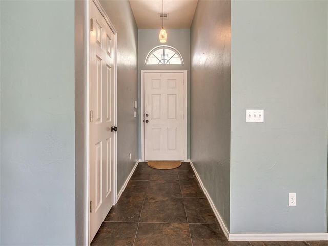 6800 NW 136th Place, Oklahoma City, OK 73142