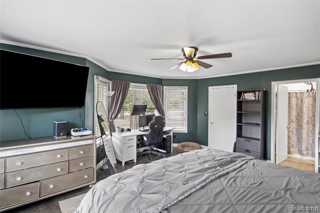 2124 Welch Road, Commerce Twp, MI 48390