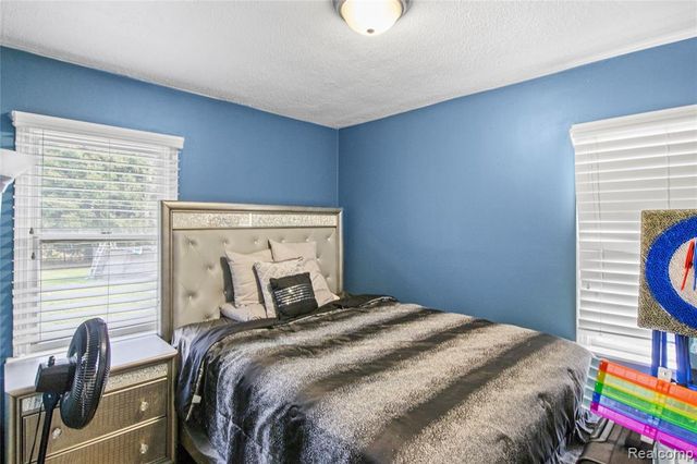 2124 Welch Road, Commerce Twp, MI 48390