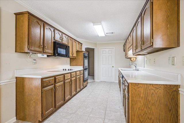 2174 CARROLLWOOD LN, Cordova, TN 38016