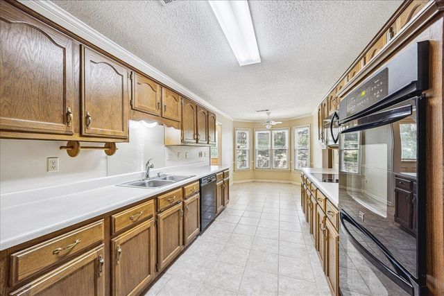 2174 CARROLLWOOD LN, Cordova, TN 38016