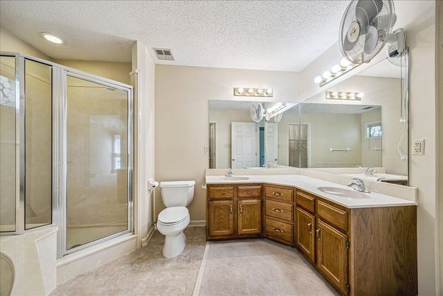 2174 CARROLLWOOD LN, Cordova, TN 38016