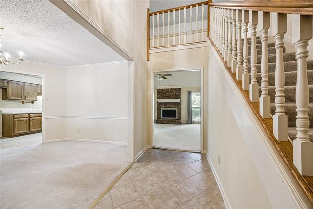 2174 CARROLLWOOD LN, Cordova, TN 38016