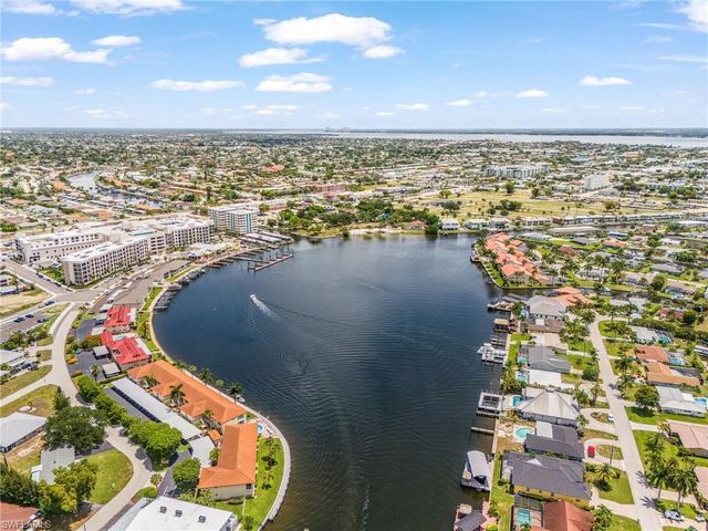 408 Tudor DR 1A, Cape Coral, FL 33904