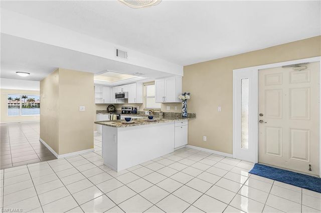 408 Tudor DR 1A, Cape Coral, FL 33904