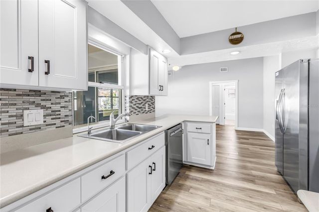 5771 TIMBERLAKE, Sarasota, FL 34243