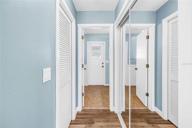 5771 TIMBERLAKE, Sarasota, FL 34243