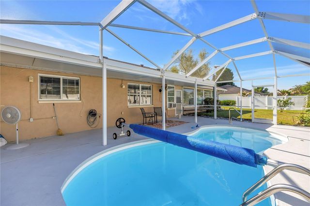 5771 TIMBERLAKE, Sarasota, FL 34243