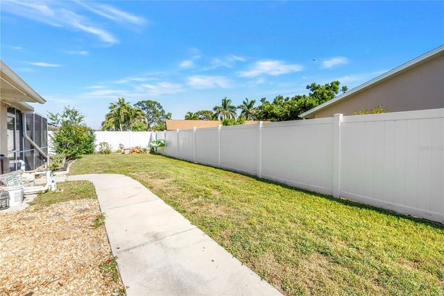 5771 TIMBERLAKE, Sarasota, FL 34243