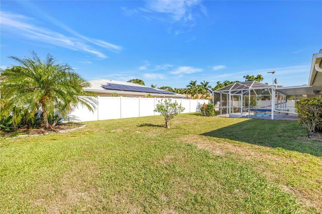 5771 TIMBERLAKE, Sarasota, FL 34243