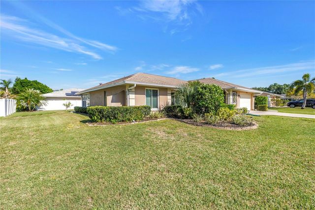 5771 TIMBERLAKE, Sarasota, FL 34243