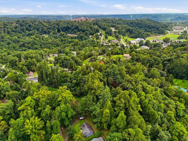 1409 Lookout Drive, Huntington, WV 25701