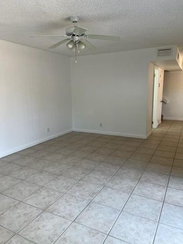 8285 Severn Drive B, Boca Raton, FL 33433