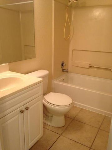 8285 Severn Drive B, Boca Raton, FL 33433