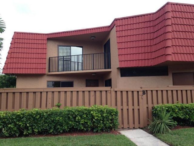 8285 Severn Drive B, Boca Raton, FL 33433