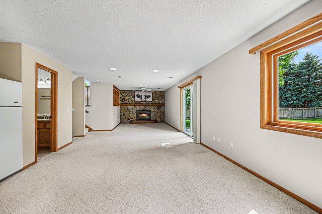 9340 Jarrod Avenue S, Cottage Grove, MN 55016