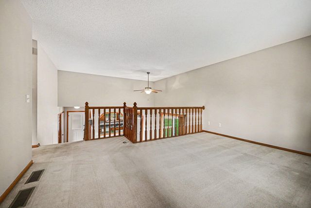 9340 Jarrod Avenue S, Cottage Grove, MN 55016