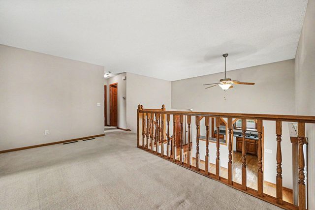 9340 Jarrod Avenue S, Cottage Grove, MN 55016